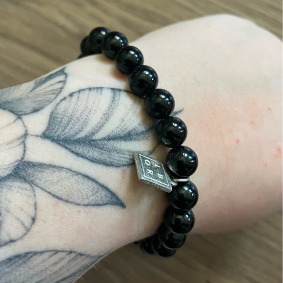 Little Box of Rocks Dark Horse Crystal Bracelet in Black Onyx - Picture 2 of 5